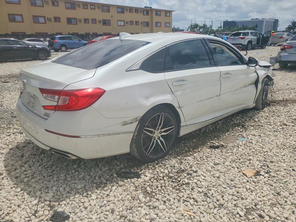 Продажа на аукционе авто 2022 Honda Accord, vin: 1HGCV2F92NA013383, номер лота: 54080186