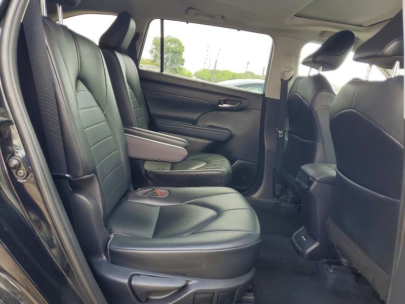53578916 :رقم المزاد ، 5TDGZRAH6MS066326 vin ، 2021 Toyota Highlander مزاد بيع