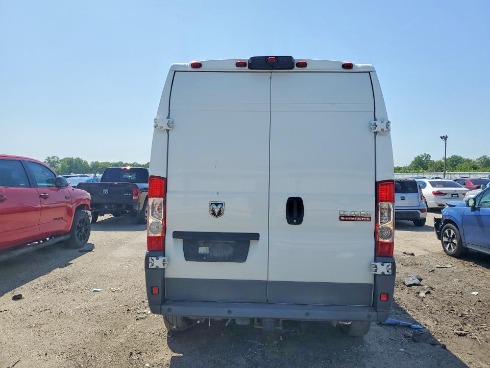 53606236 :رقم المزاد ، 3C6TRVDG6JE152906 vin ، 2018 Ram Promaster 2500 مزاد بيع
