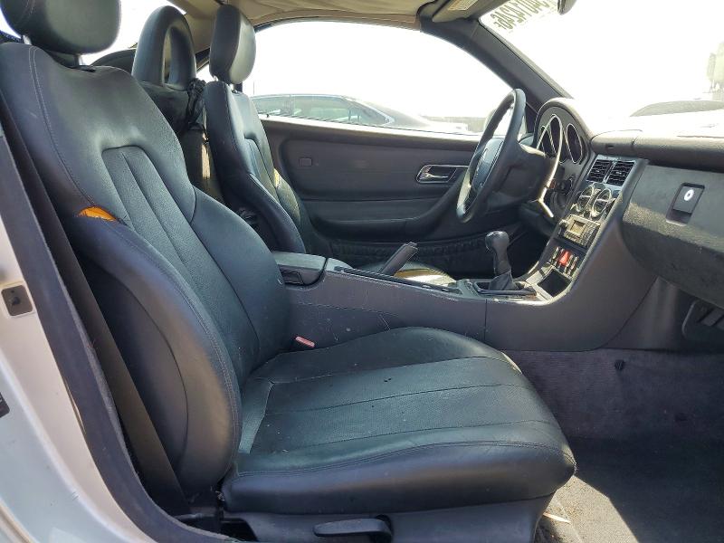 Продажа на аукционе авто 1999 Mercedes-benz Slk, vin: WDBKK47F2XF129271, номер лота: 54014246