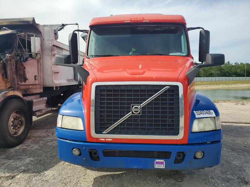 2015 Volvo Vn მანქანა იყიდება აუქციონზე, vin: 4V4MC9EH0FN927723, აუქციონის ნომერი: 53405486