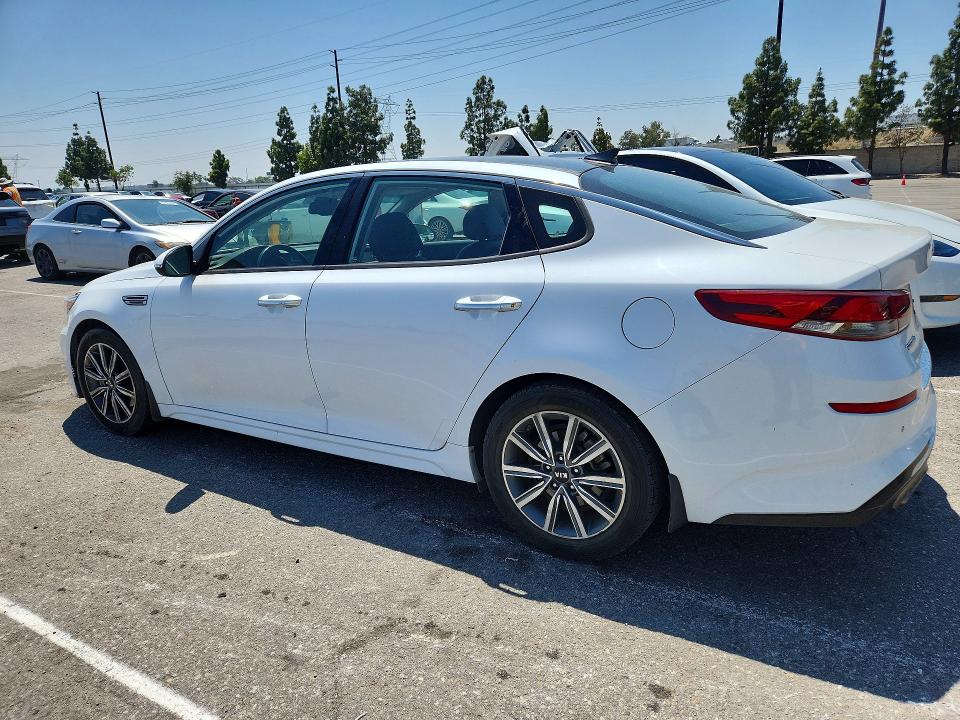 2019 Kia Optima მანქანა იყიდება აუქციონზე, vin: 5XXGU4L15KG301802, აუქციონის ნომერი: 52427066