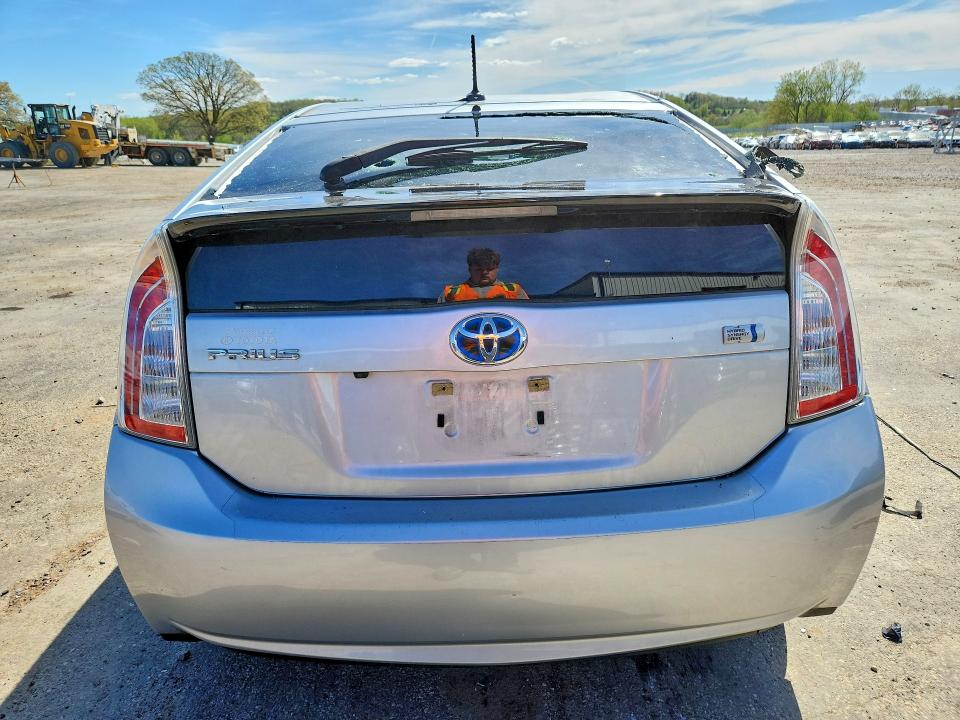 2014 Toyota Prius მანქანა იყიდება აუქციონზე, vin: JTDKN3DU5E1755753, აუქციონის ნომერი: 51549166