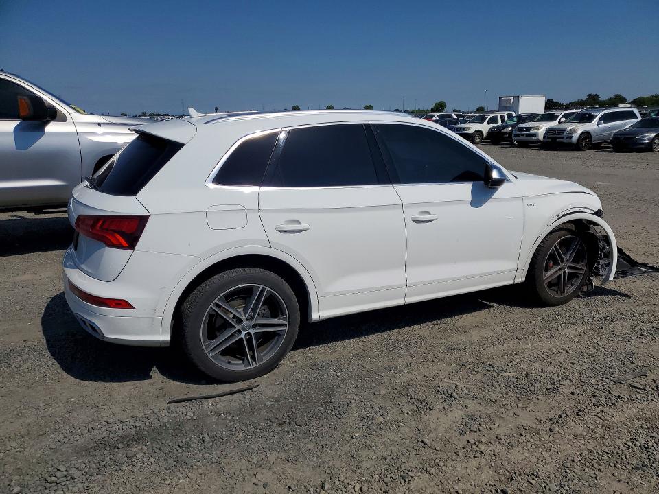 52287466 :رقم المزاد ، WA1C4AFY6J2142096 vin ، 2018 Audi Sq5 مزاد بيع