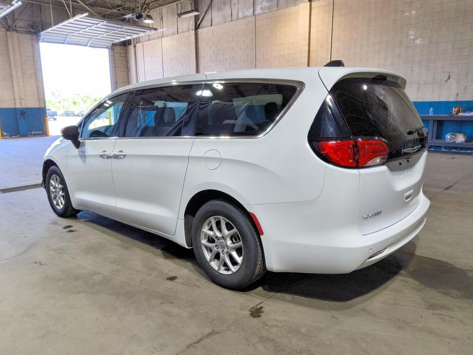 Продажа на аукционе авто 2023 Chrysler Voyager, vin: 2C4RC1CG8PR623668, номер лота: 53693056