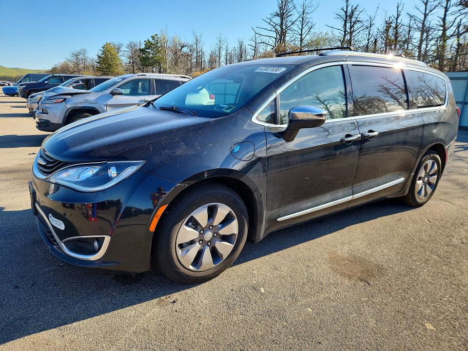 52837456 :رقم المزاد ، 2C4RC1N73JR133434 vin ، 2018 Chrysler Pacifica مزاد بيع