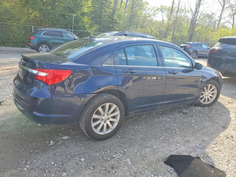 2014 Chrysler 200 მანქანა იყიდება აუქციონზე, vin: 1C3CCBBB7EN118995, აუქციონის ნომერი: 53102716