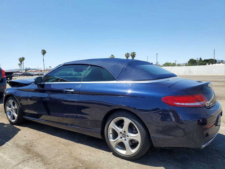 54022616 :رقم المزاد ، WDDWK4JB8HF556616 vin ، 2017 Mercedes-benz C مزاد بيع