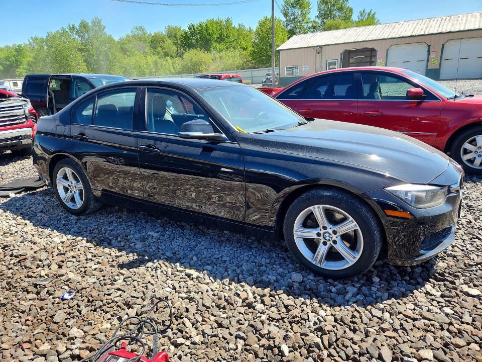 2015 Bmw 328 მანქანა იყიდება აუქციონზე, vin: WBA3B3C53FJ984258, აუქციონის ნომერი: 52584506