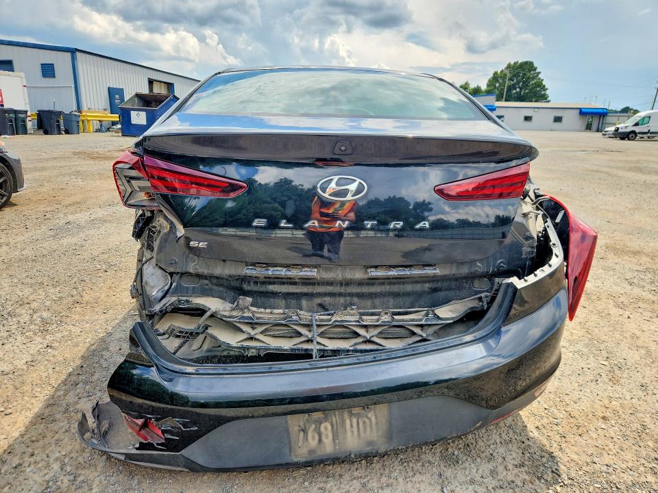 2020 Hyundai Elantra მანქანა იყიდება აუქციონზე, vin: 5NPD74LF6LH556650, აუქციონის ნომერი: 55037686