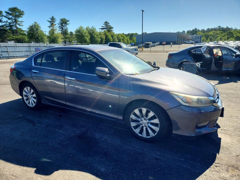 55324796 :رقم المزاد ، 1HGCR2F88EA051695 vin ، 2014 Honda Accord مزاد بيع