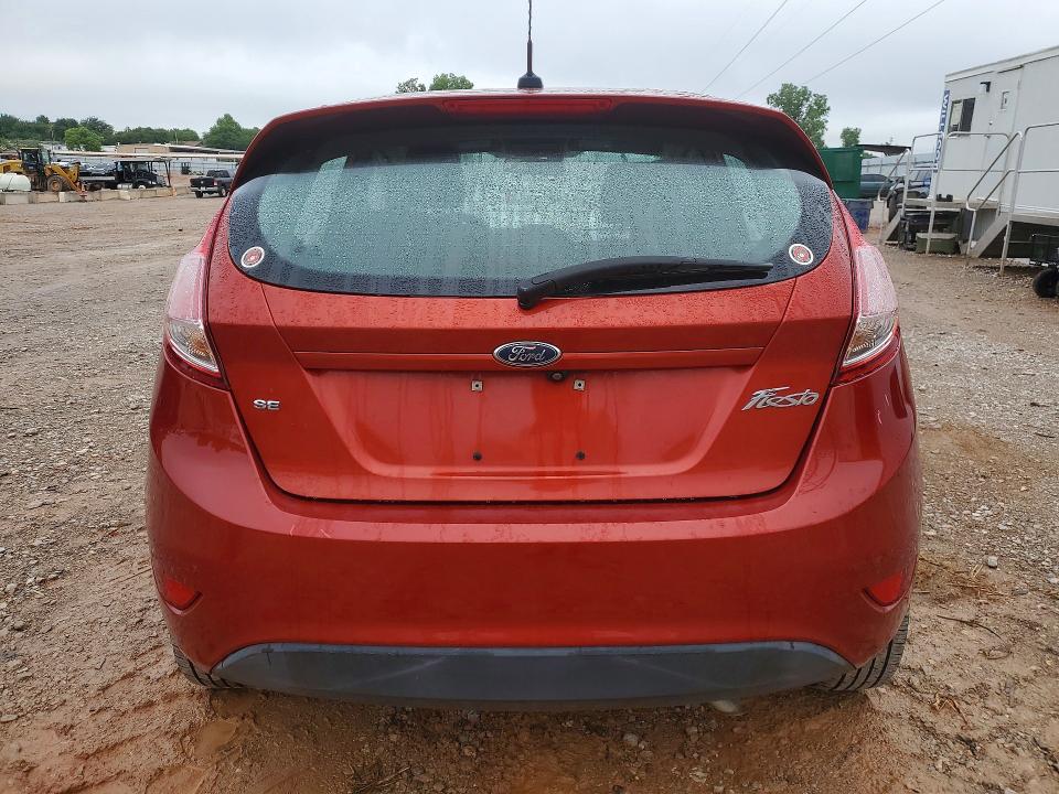 54330626 :رقم المزاد ، 3FADP4EJ4JM102105 vin ، 2018 Ford Fiesta مزاد بيع