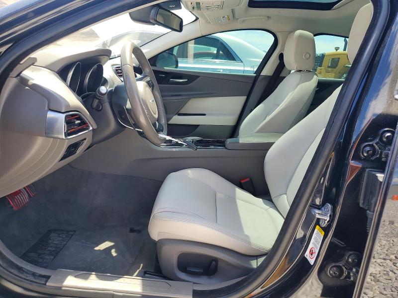 2017 Jaguar Xe მანქანა იყიდება აუქციონზე, vin: SAJAJ4BV8HCP14987, აუქციონის ნომერი: 52434346