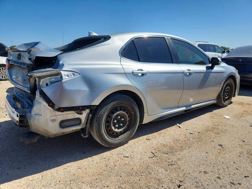 Продажа на аукционе авто 2021 Toyota Camry, vin: 4T1G11AK5MU496554, номер лота: 52097986