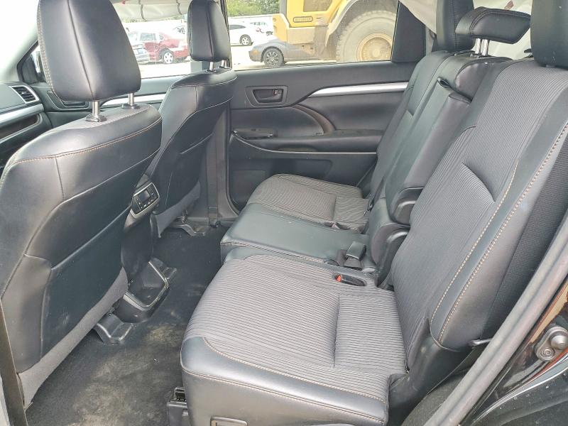 52327796 :رقم المزاد ، 5TDZZRFH5HS217471 vin ، 2017 Toyota Highlander مزاد بيع