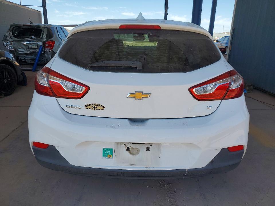 54688986 :رقم المزاد ، 3G1BE6SM0JS583671 vin ، 2018 Chevrolet Cruze مزاد بيع