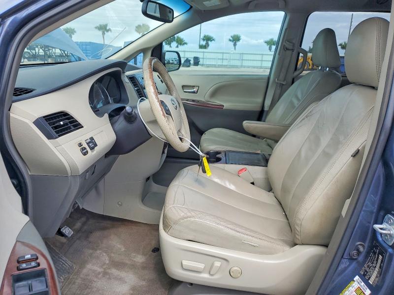 52523866 :رقم المزاد ، 5TDYK3DC2ES508123 vin ، 2014 Toyota Sienna مزاد بيع