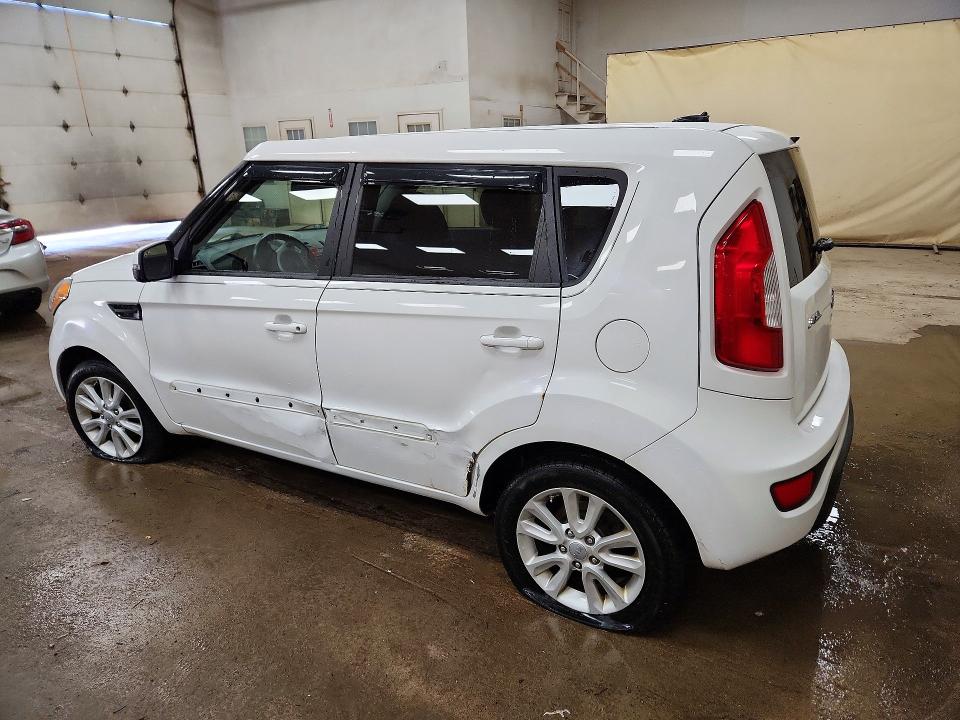 52669676 :رقم المزاد ، KNDJT2A63C7374608 vin ، 2012 Kia Soul مزاد بيع