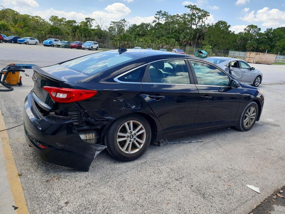 52301126 :رقم المزاد ، 5NPE24AFXFH024098 vin ، 2015 Hyundai Sonata مزاد بيع