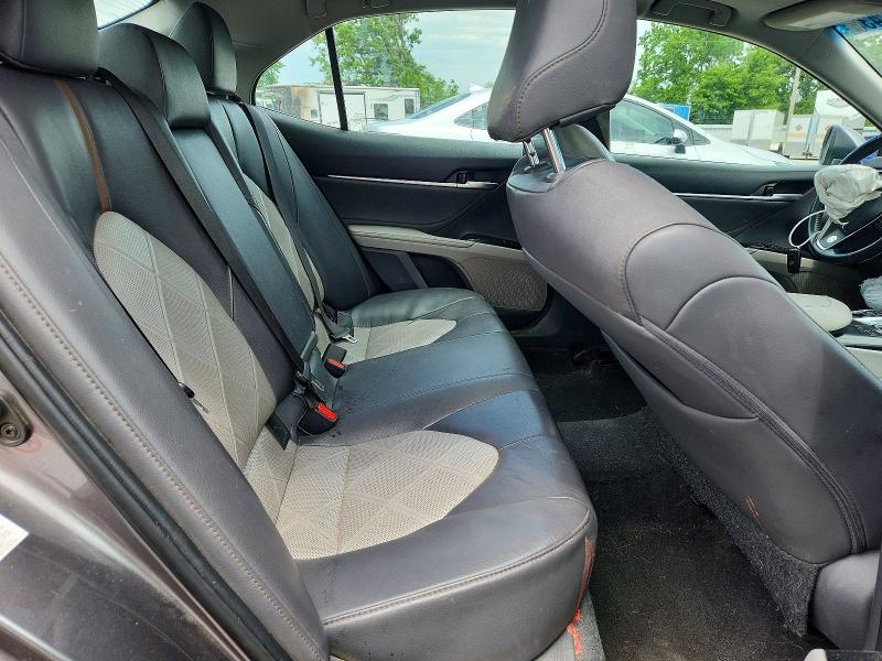 Продажа на аукционе авто 2018 Toyota Camry, vin: 4T1B11HK5JU060542, номер лота: 53272436