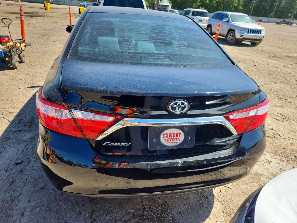 53367596 :رقم المزاد ، 4T4BF1FK4FR464837 vin ، 2015 Toyota Camry مزاد بيع
