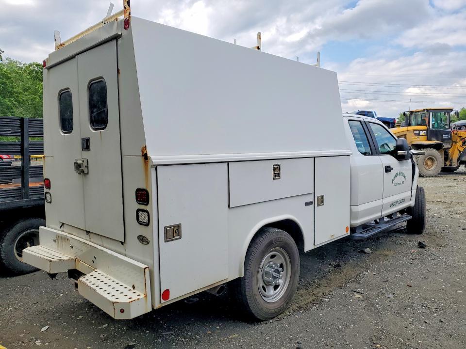 53543816 :رقم المزاد ، 1FD8X3F64HED46350 vin ، 2017 Ford F350 مزاد بيع