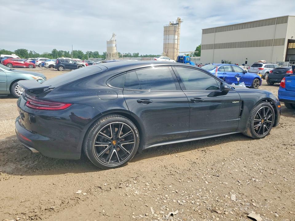 52625756 :رقم المزاد ، WP0AE2A79LL131010 vin ، 2020 Porsche Panamera مزاد بيع