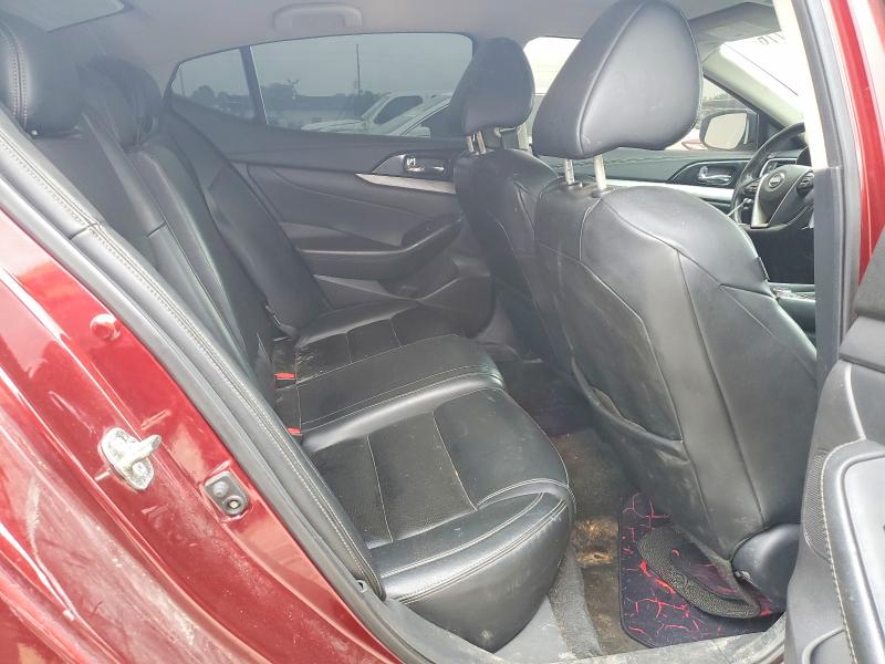 48150776 :رقم المزاد ، 1N4AA6AP5JC393886 vin ، 2018 Nissan Maxima مزاد بيع