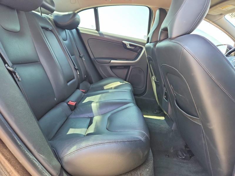 2015 Volvo S60 მანქანა იყიდება აუქციონზე, vin: YV140MFB6F1305324, აუქციონის ნომერი: 53874286