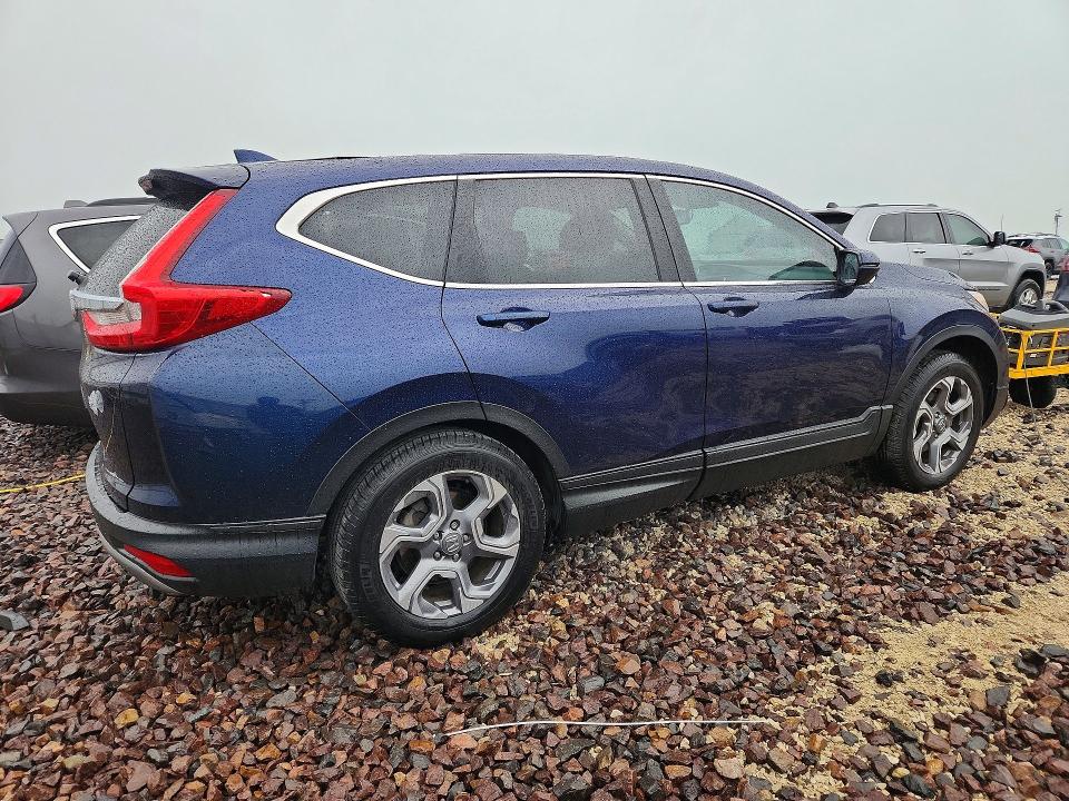 54349026 :رقم المزاد ، 7FARW1H85JE015445 vin ، 2018 Honda Cr-v مزاد بيع