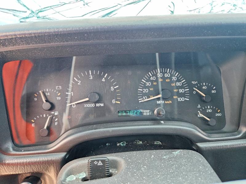 Продажа на аукционе авто 2000 Jeep Cherokee, vin: 1J4FF48S8YL113804, номер лота: 52394956
