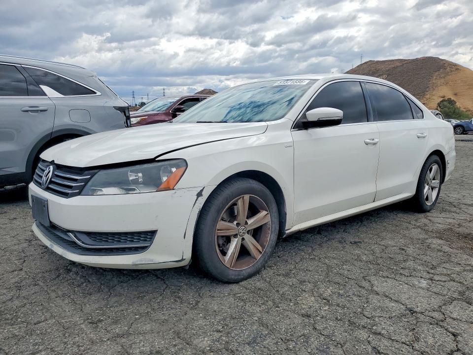 Продажа на аукционе авто 2014 Volkswagen Passat, vin: 1VWAT7A35EC052188, номер лота: 51571586