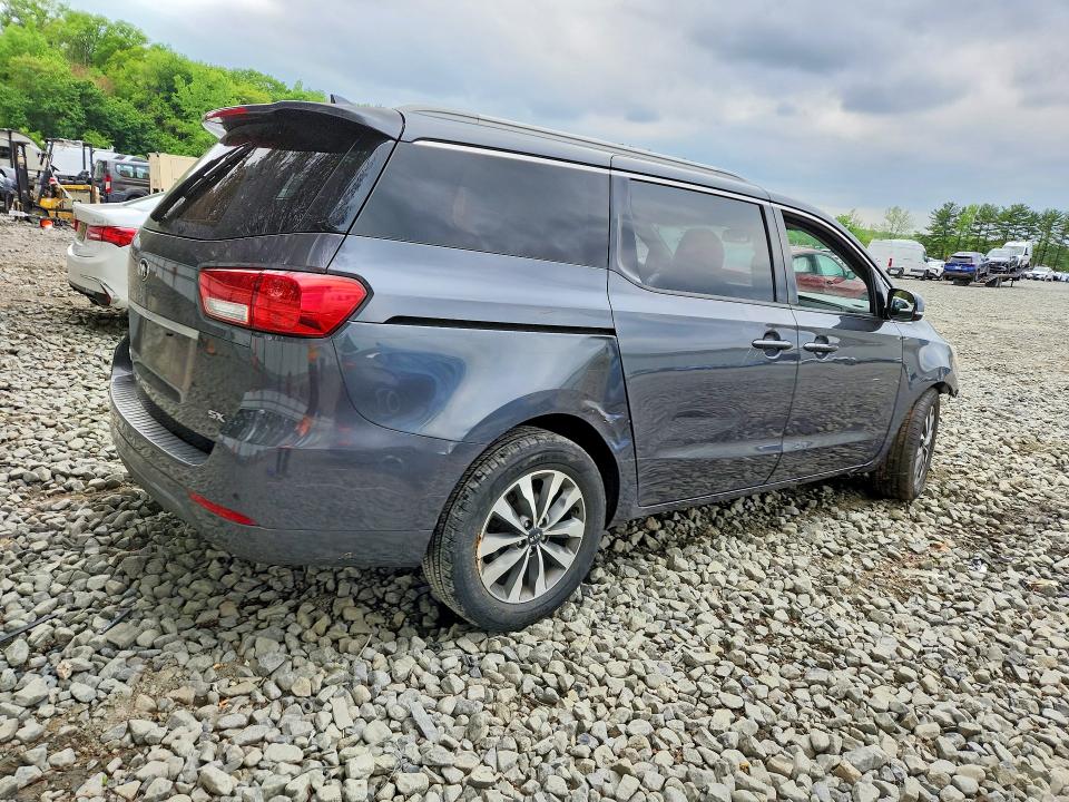 52764856 :رقم المزاد ، KNDMC5C15F6018722 vin ، 2015 Kia Sedona مزاد بيع
