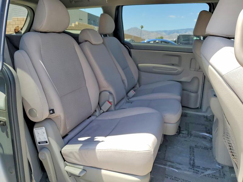 55420936 :رقم المزاد ، KNDMB5C15J6396616 vin ، 2018 Kia Sedona مزاد بيع