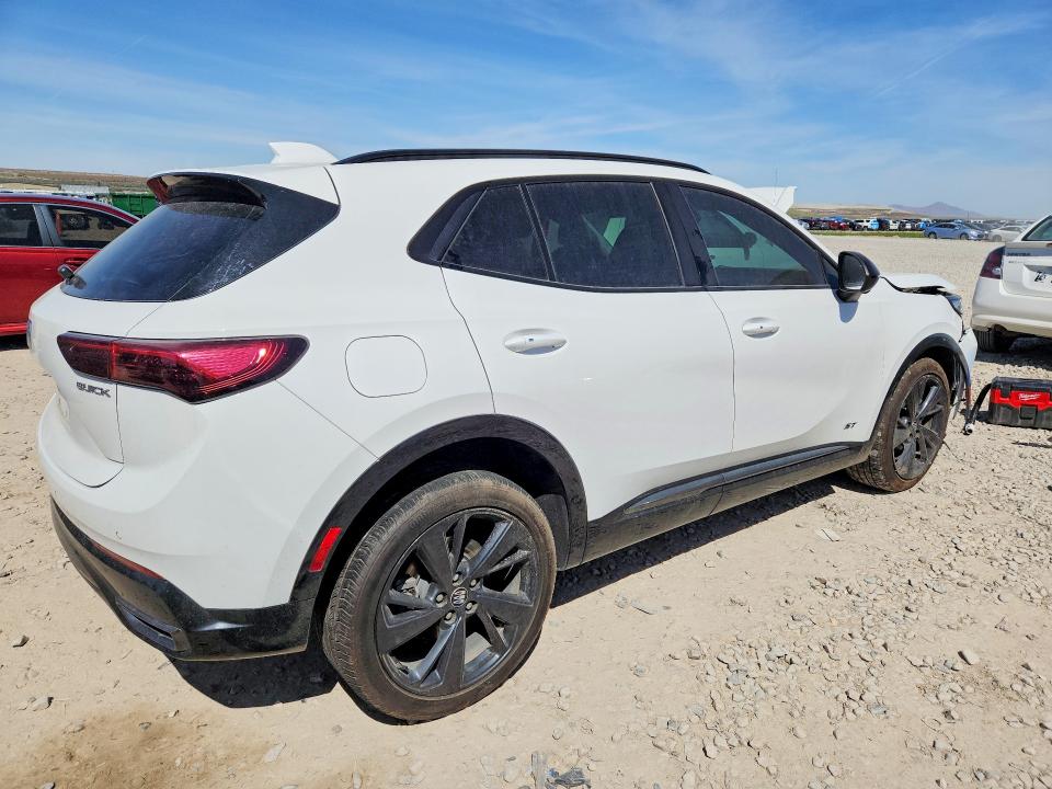 Продажа на аукционе авто 2024 Buick Envision, vin: LRBFZPE41RD043884, номер лота: 51940666