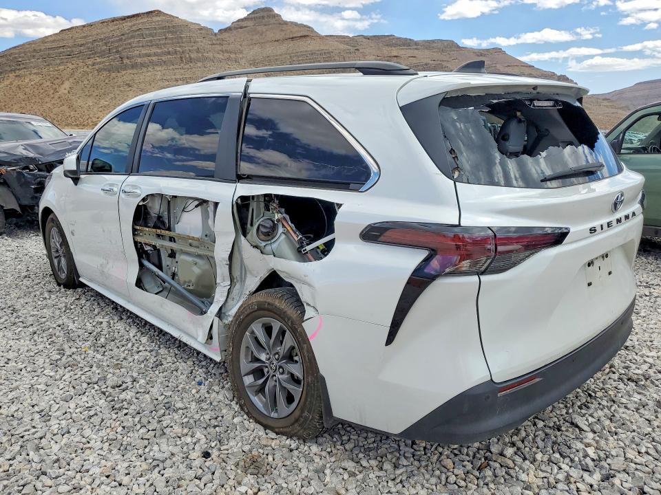 Продажа на аукционе авто 2024 Toyota Sienna, vin: 5TDJRKEC0RS210973, номер лота: 51102746