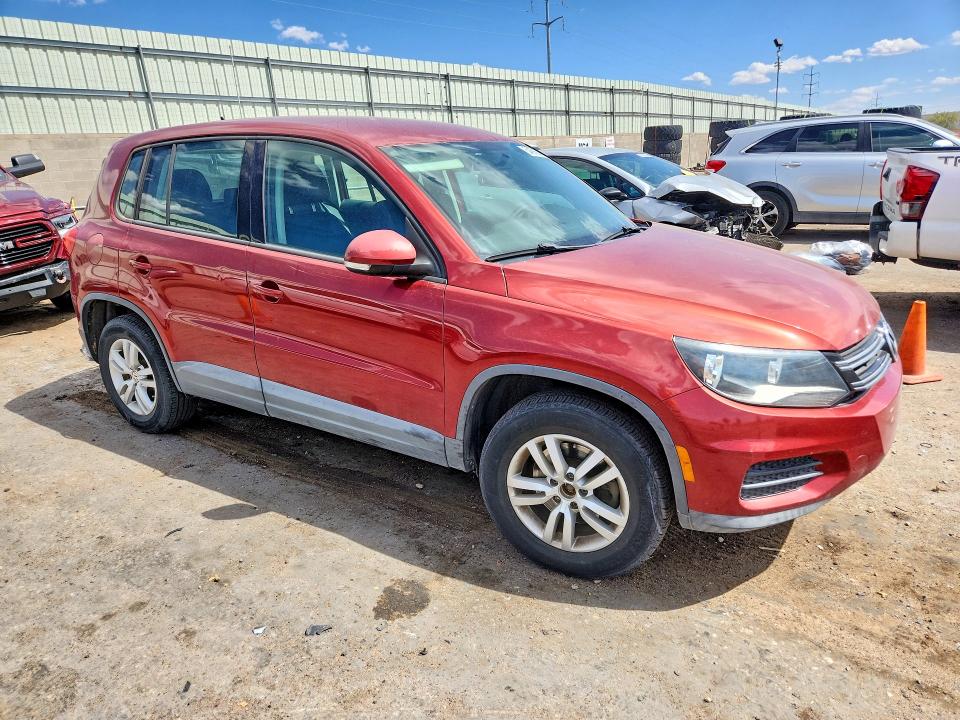 54606946 :رقم المزاد ، WVGAV7AX4CW002163 vin ، 2012 Volkswagen Tiguan مزاد بيع