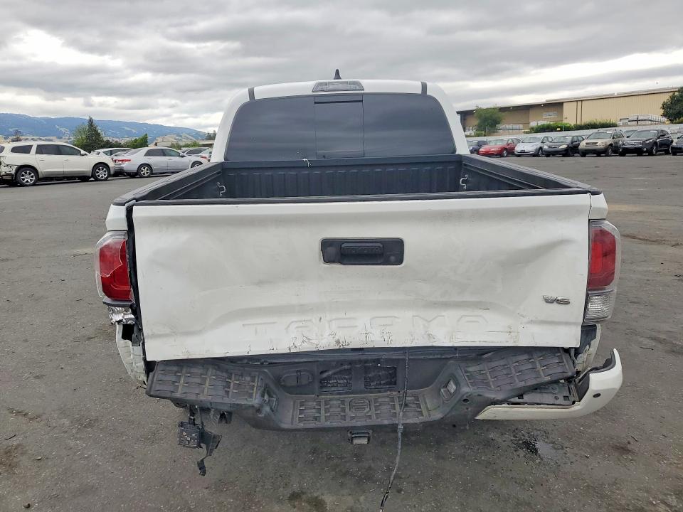 Продажа на аукционе авто 2023 Toyota Tacoma, vin: 3TMCZ5AN8PM643892, номер лота: 52697676