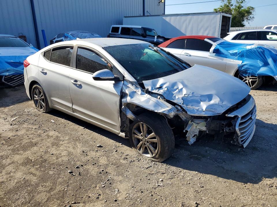 54093706 :رقم المزاد ، 5NPD84LF0JH371987 vin ، 2018 Hyundai Elantra مزاد بيع