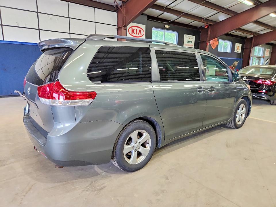 2014 Toyota Sienna მანქანა იყიდება აუქციონზე, vin: 5TDKK3DC0ES444430, აუქციონის ნომერი: 55369156