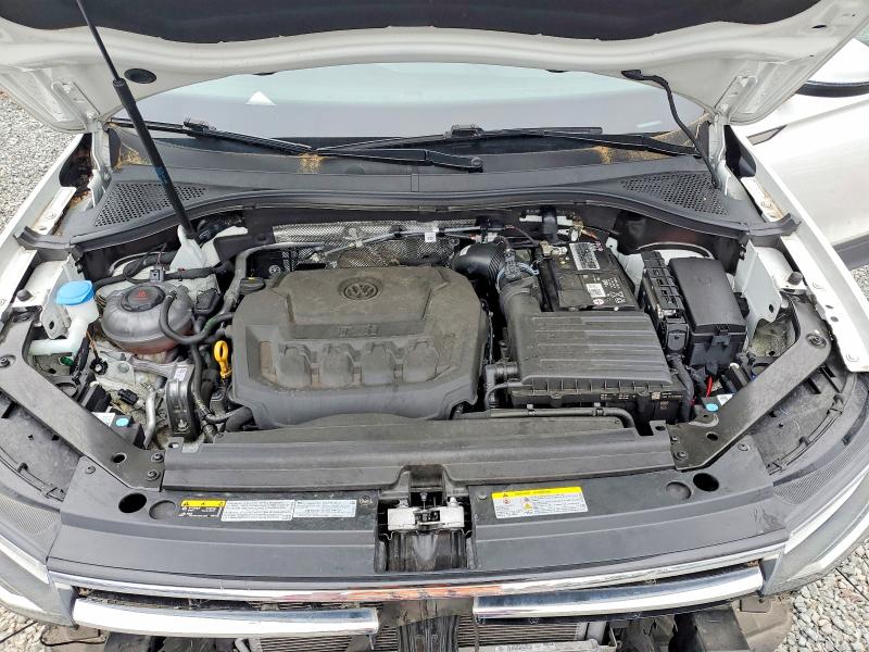 52431026 :رقم المزاد ، 3VV2B7AX3NM043597 vin ، 2022 Volkswagen Tiguan مزاد بيع