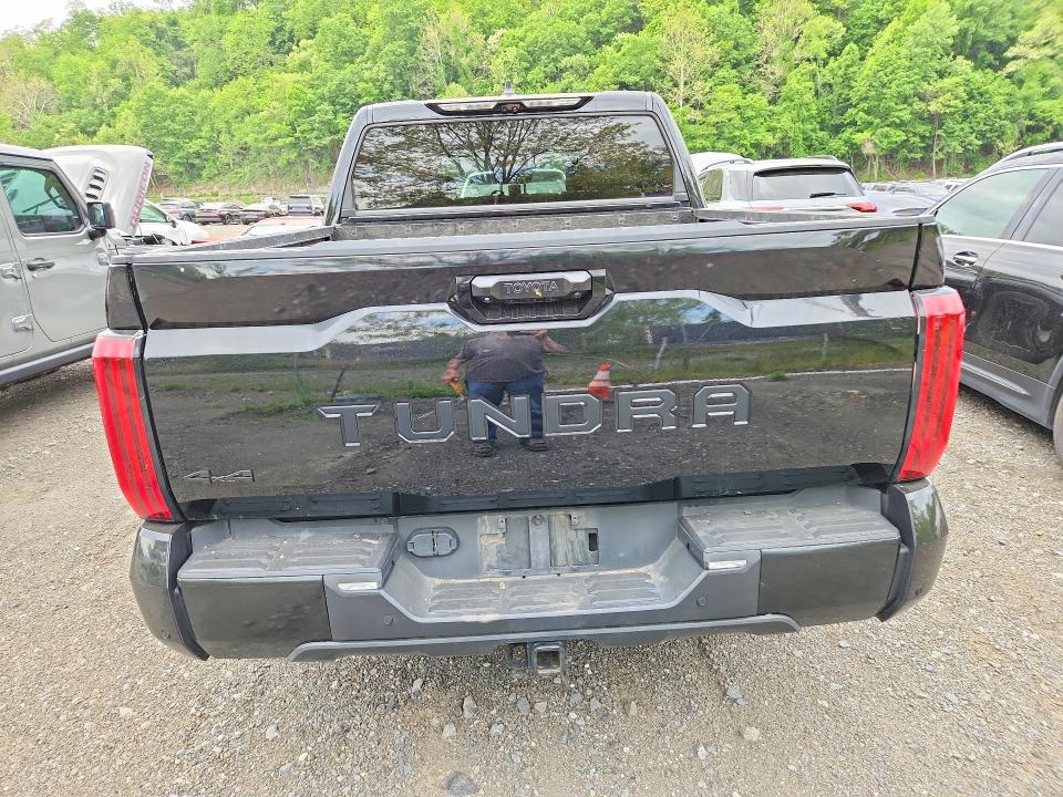 54394956 :رقم المزاد ، 5TFMC5DB8RX058718 vin ، 2024 Toyota Tundra مزاد بيع