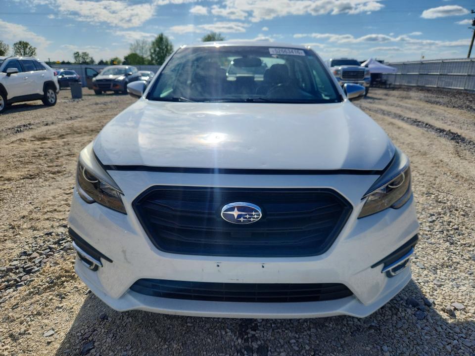 52663416 :رقم المزاد ، 4S3BNAR63J3010738 vin ، 2018 Subaru Legacy مزاد بيع