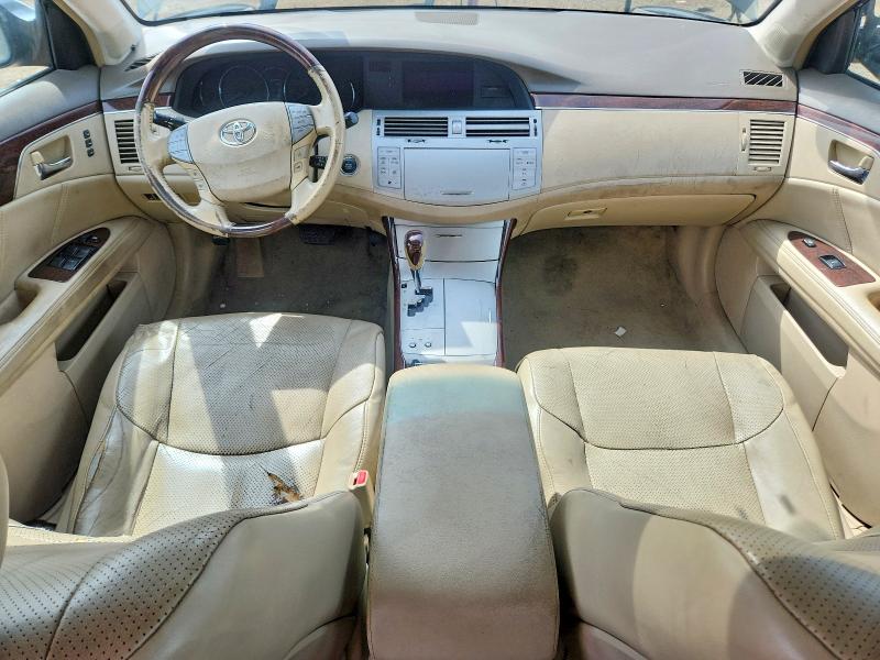 53953456 :رقم المزاد ، 4T1BK36B98U295547 vin ، 2008 Toyota Avalon مزاد بيع