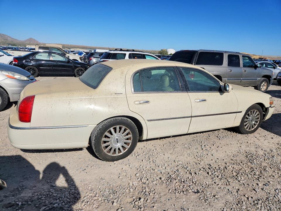 Auction sale of the 2003 Lincoln Town Car, vin: 1LNHM81W63Y667181, lot number: 55230826
