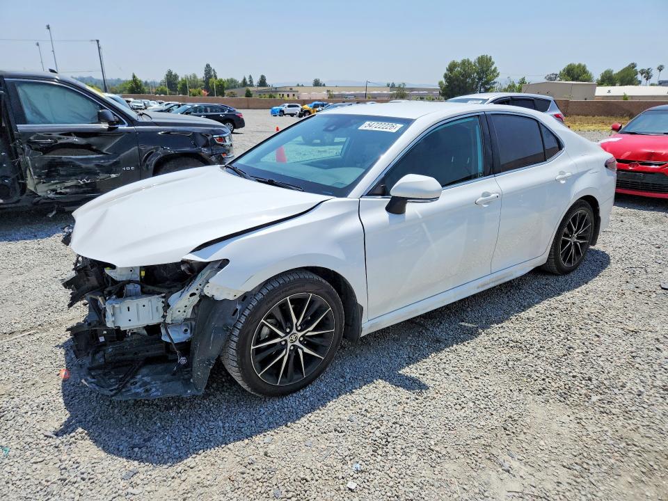 Продажа на аукционе авто 2022 Toyota Camry Hybrid, vin: 4T1G31AK7NU596151, номер лота: 54722226