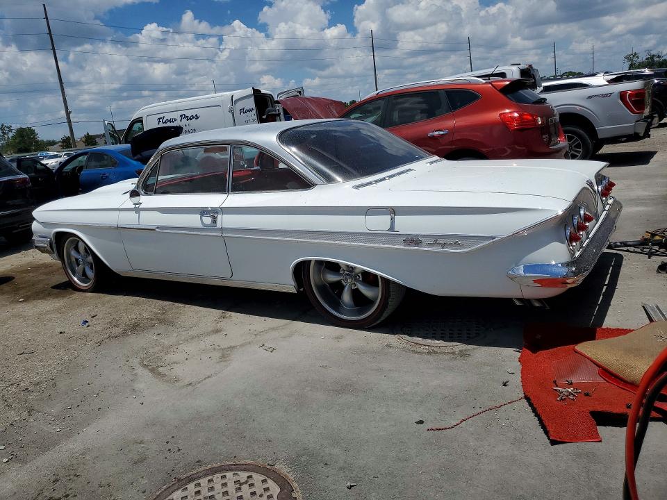 53798886 :رقم المزاد ، 11737L153934 vin ، 1961 Chevrolet Impala Ss مزاد بيع