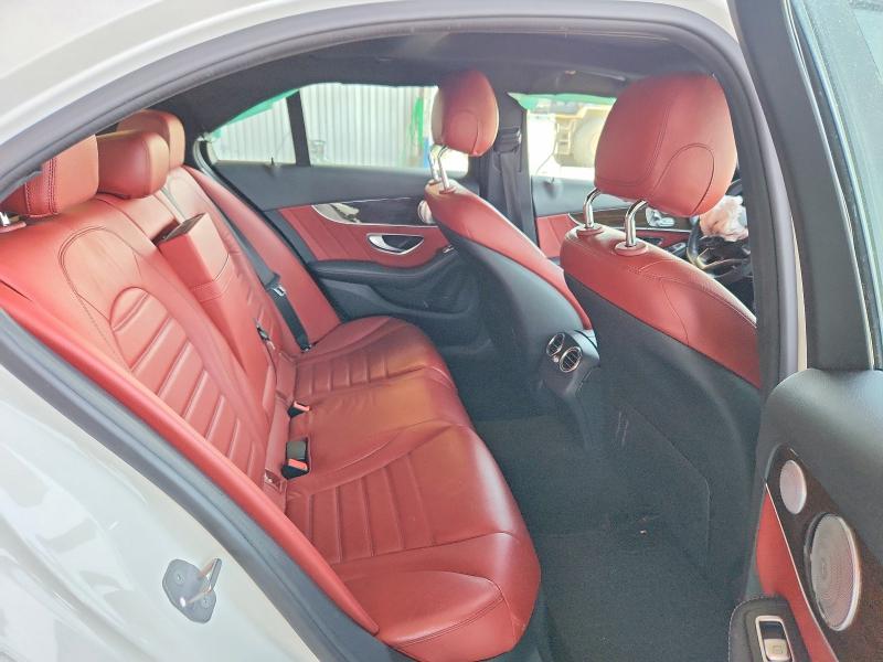 53305926 :رقم المزاد ، WDDWF4JB2JR414836 vin ، 2018 Mercedes-benz C مزاد بيع