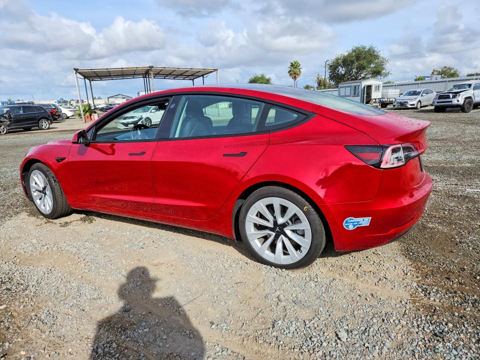 52195596 :رقم المزاد ، 5YJ3E1EAXMF996162 vin ، 2021 Tesla Model 3 مزاد بيع