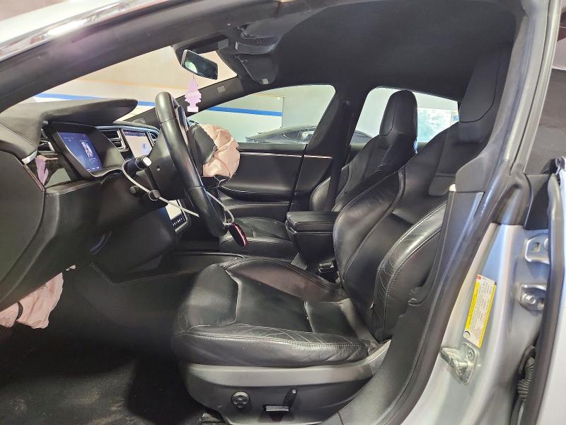 51823856 :رقم المزاد ، 5YJSA1E13GF158504 vin ، 2016 Tesla Model S مزاد بيع